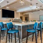 Cambria Hotel St Petersburg-Madeira Beach Marina 