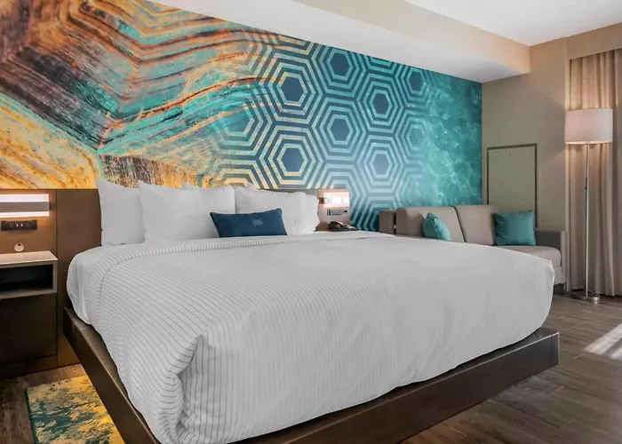 Cambria Hotel St Petersburg-Madeira Beach Marina