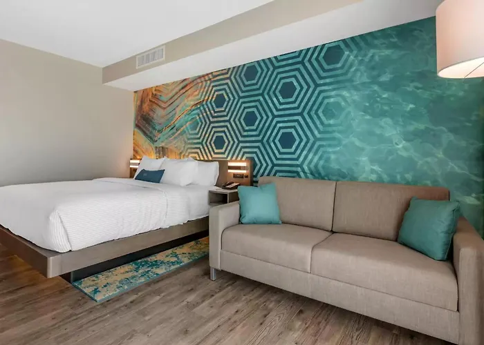 Cambria Hotel St Petersburg-Madeira Beach Marina